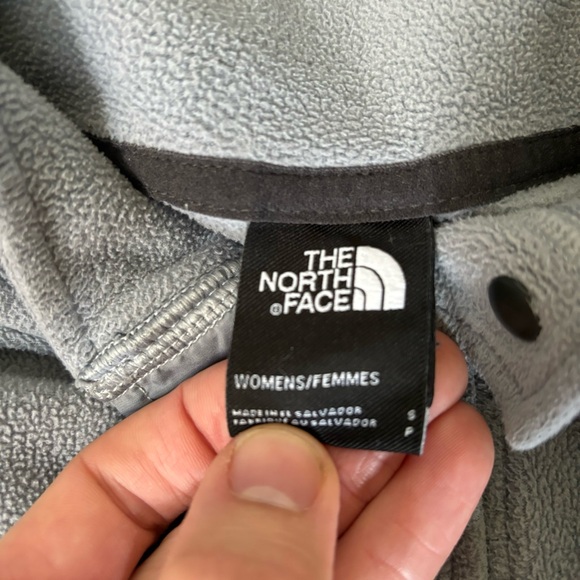 The North Face Pullover Womens Small Gray 1/4 Button Fleece Outdoors Hiking - Picture 2 of 6